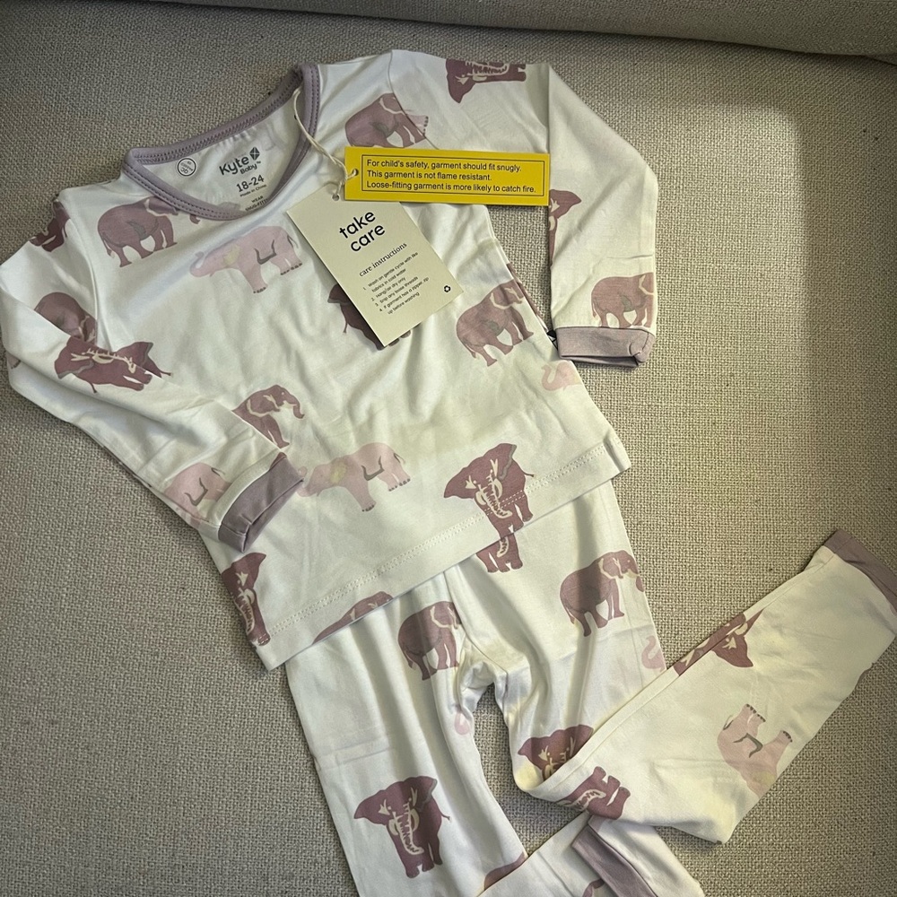 Kyte BABY White and Purple Pajama Sets Soft Sleepwear